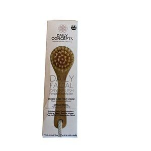 Daily Concepts Facial Dry‎ Brush Tan Daily Facial Dry Brush V